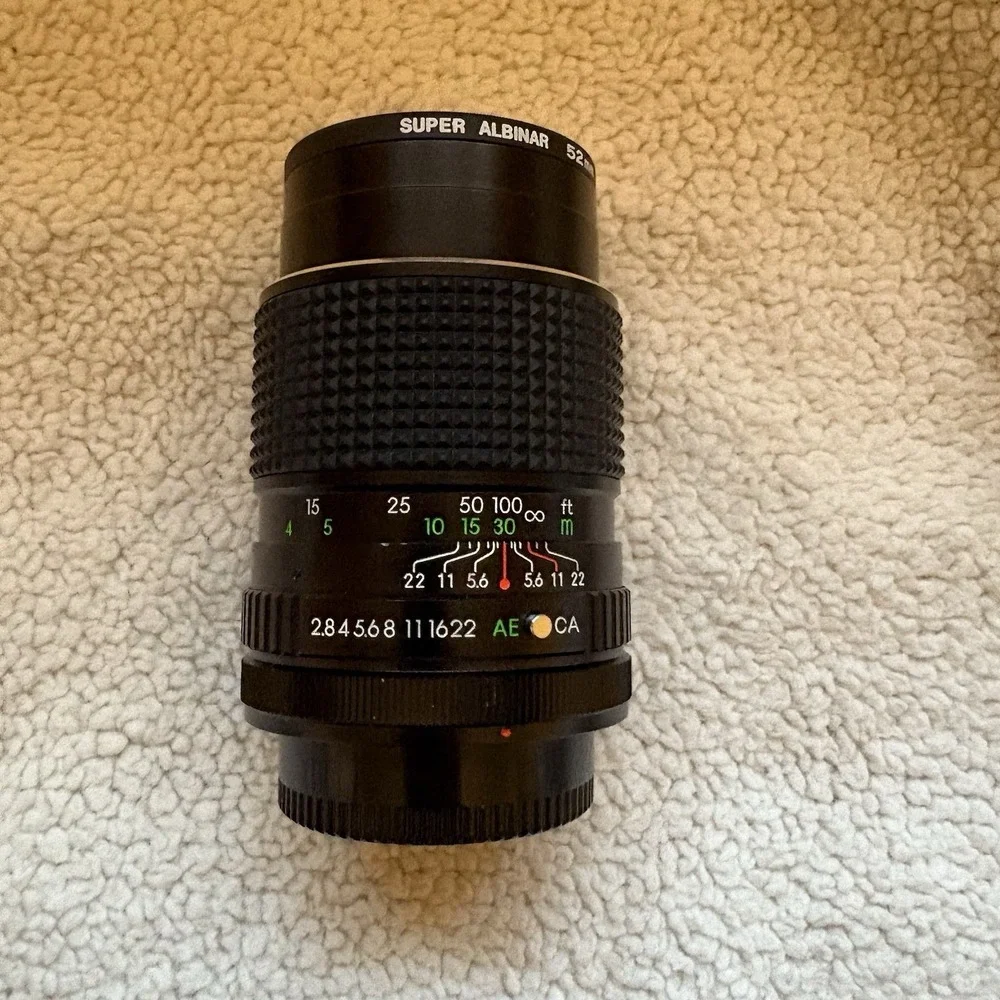 VTG Super Albinar 135mm f/2.8 Auto Telephoto- Coated -Lens Canon - Korea w/ Case